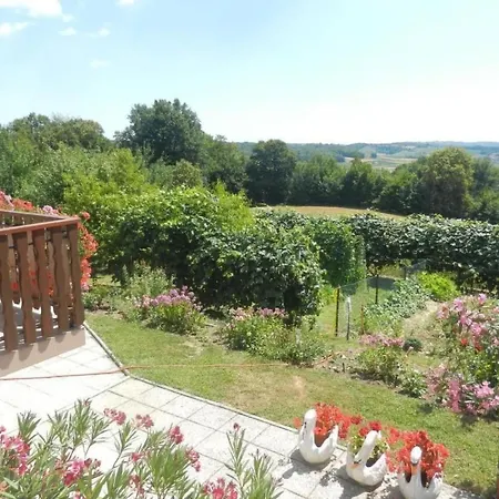 בית נופש Urlaub Fuer Seele - Mit Sauna By Interhome *